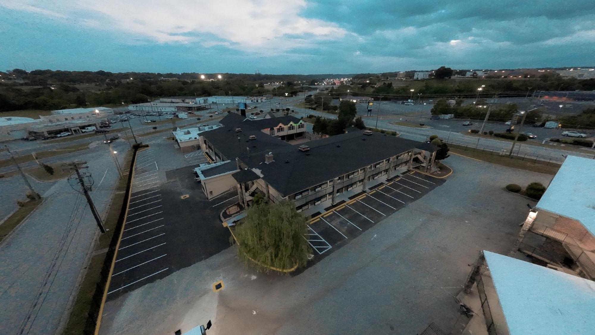 Riverside Inn & Suites By Oyo Danville Ceaser Casino Exterior photo